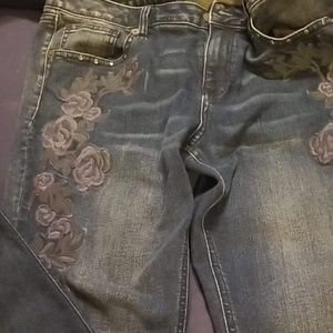 Miss me Jean's size 30